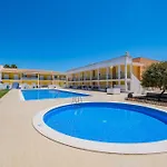 Pool&beach In Encosta De Sao Jose